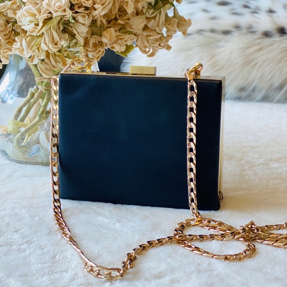 Black & Gold Clutch - Picture 1 of 8